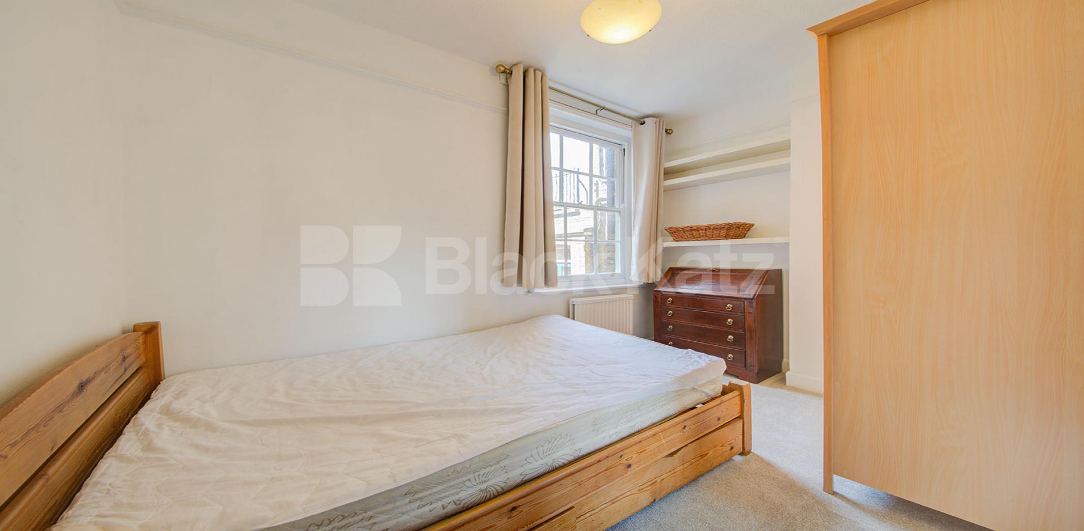 			ZONE 1 LOCATION, 2 Bedroom, 1 bath, 1 reception Apartment			 Haberdasher street, OLD STREET